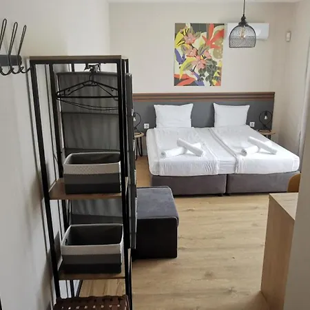 Lеvandi Hotel *