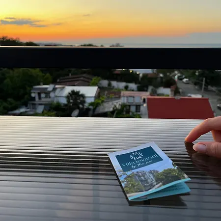 Lеvandi Hotel *