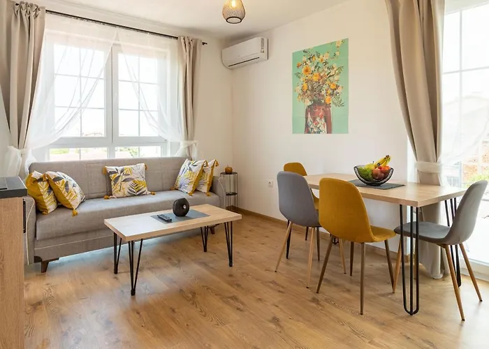 Szálloda Lеvandi *