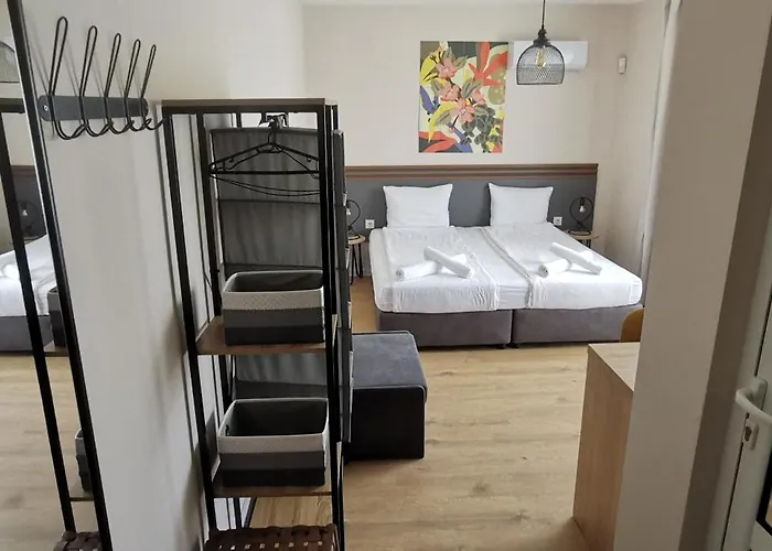 Lеvandi Szálloda *