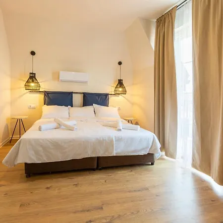 Hotel Lеvandi *