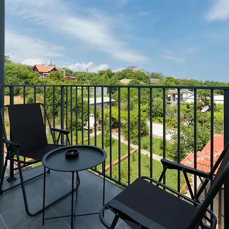 Lеvandi Hotel *